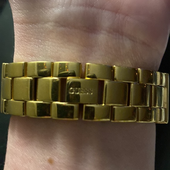 Gold Guess Watch - Picture 5 of 5